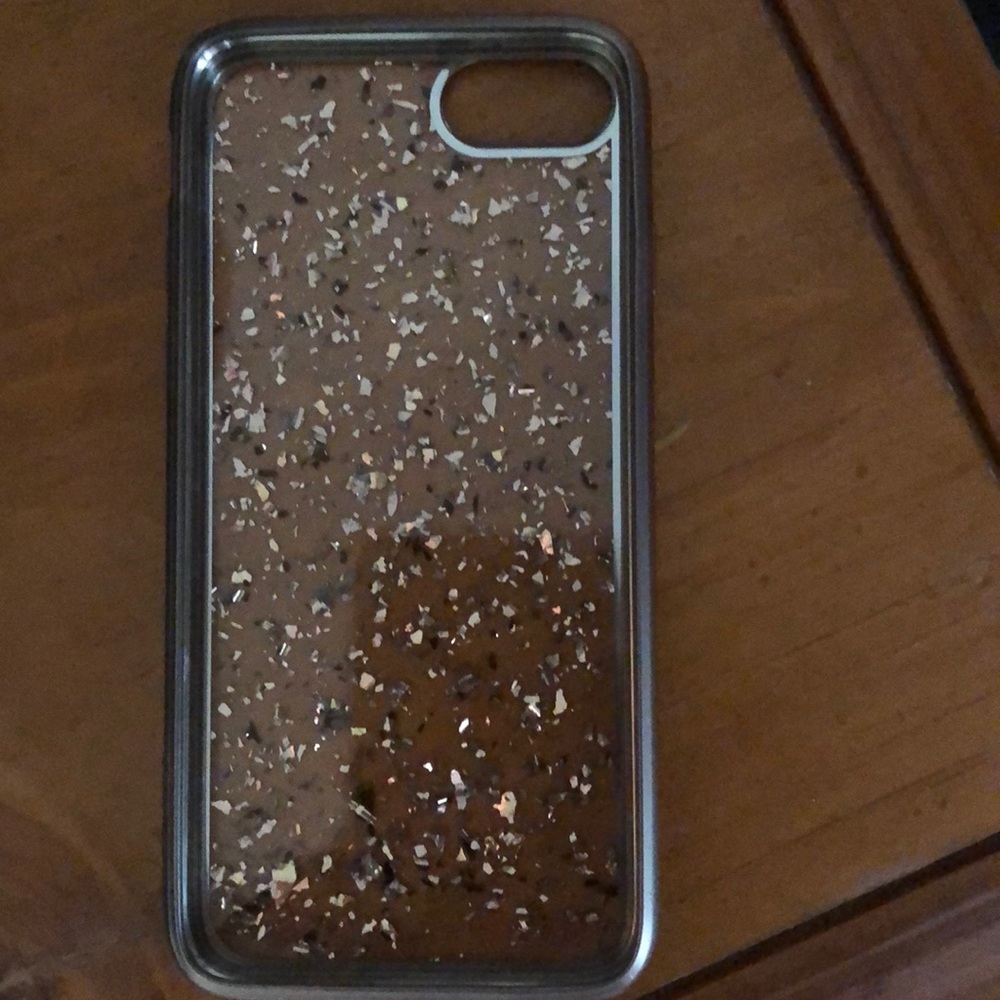 iPhone 8 case - Picture 2 of 3
